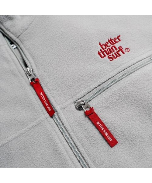 BETTER THAN SURF(ベターザンサーフ)の「LOGO FLEECE JACKET - GREY ロゴフリースジャケット - グレー(その他アウター・メンズ・その他・LARGE/MEDIUM/SMALL)」の3枚目の写真