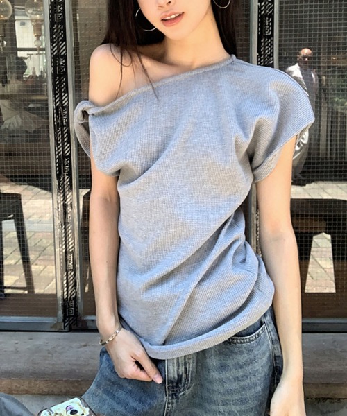 meJane(ミージェーン)の「クロスタックデザイン ワンショルダーTシャツ(Tシャツ/カットソー・レディース・グレー/ネイビー/アイボリー・FREE)」の12枚目の写真