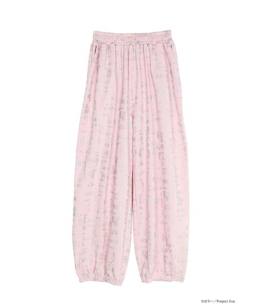 CALNAMUR（カルナムール）の「【新世紀エヴァンゲリオンコラボ】サブタイトル スウェット セットアップ（セットアップ・レディース・ブラック/ピンク・FREE）」の3枚目の写真