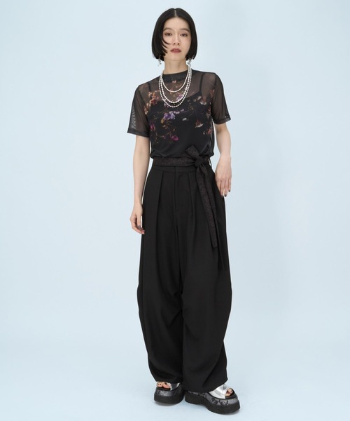 HARE（ハレ）の「2WAYフラワーガラシアートップス(HARE)（Tシャツ/カットソー・レディース・ネイビー/ブラック/グレー/パープル・FREE）」の6枚目の写真