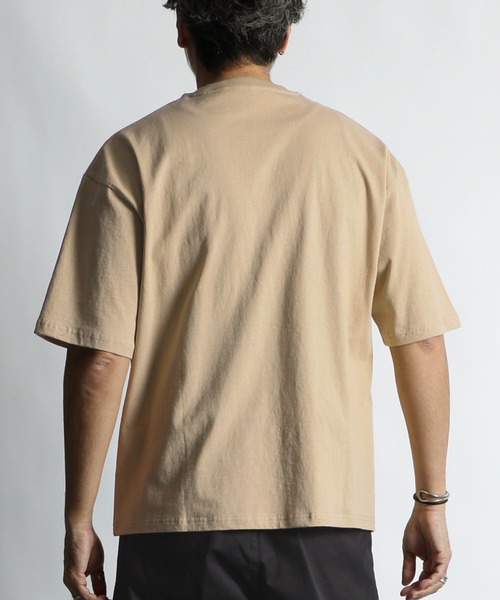 The DUFFER of ST.GEORGE(ザダファーオブセントジョージ)の「8oz HEAVY WEIGHT COTTON ELBOW LENGTH TEE:セットアップ対応 ヘビーウェイト 5分袖TEE / エルボーレングス / 8オンス / 厚手Tシャツ / ルーズフィット(Tシャツ/カットソー・メンズ・オフホワイト/ブラウン/ブルーグレー/スミクロ/ベージュ/ネイビー・MEDIUM/SMALL/XX-LARGE/X-LARGE/LARGE)」の10枚目の写真