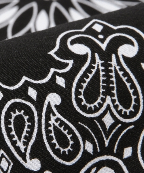 BEAMS（ビームス）の「HAV A HANK / ペイズリーバンダナ（バンダナ/スカーフ・メンズ・ホワイト/ブラック/レッド/グリーン/ネイビー・ONE SIZE）」の11枚目の写真