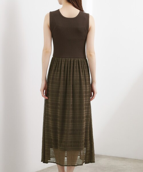 grove(グローブ)の「【貴島明日香さん着用】リブニット×チュール ドッキングワンピース(ワンピース・レディース・スモーキーグリーン系/ブラウン系その他/ブラック・02/01/03)」の20枚目の写真