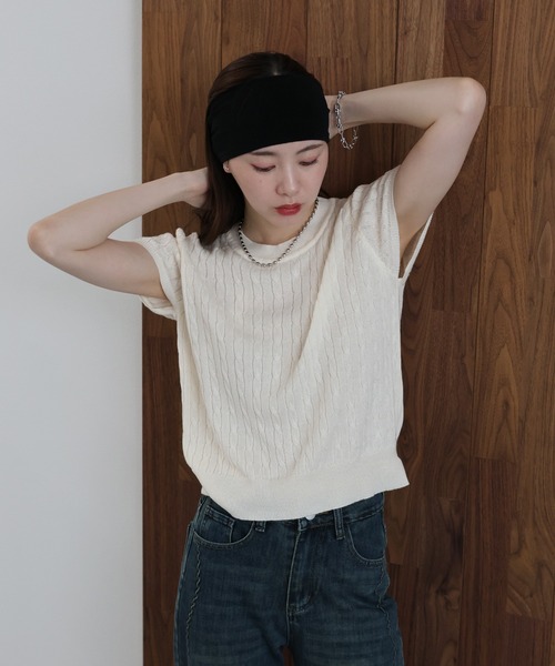J by blue(ジェイバイブルー)の「キャップスリーブケーブルニット(ニット/セーター・レディース・ネイビー/アイボリー/グレー・MEDIUM)」の9枚目の写真