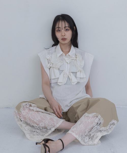 Eimee Law(エイミーロウ)の「ウェーブレース タックワイドパンツ(その他パンツ・レディース・ベージュ/ネイビー/ブラウン・FREE)」の13枚目の写真
