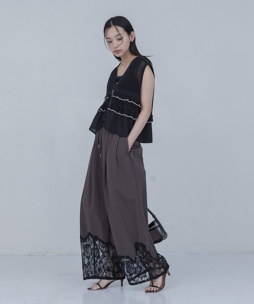 Eimee Law(エイミーロウ)の「ウェーブレース タックワイドパンツ(その他パンツ・レディース・ベージュ/ネイビー/ブラウン・FREE)」の17枚目の写真