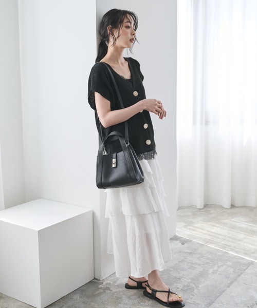 Anclear oui(アンクリアウィ)の「金具付きハンドバッグ(ハンドバッグ・レディース・Beige/Black/White・F)」の10枚目の写真