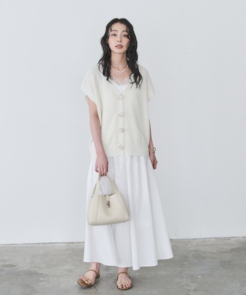 Anclear oui(アンクリアウィ)の「金具付きハンドバッグ(ハンドバッグ・レディース・Beige/Black/White・F)」の13枚目の写真