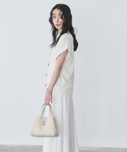 Anclear oui(アンクリアウィ)の「金具付きハンドバッグ(ハンドバッグ・レディース・Beige/Black/White・F)」の14枚目の写真