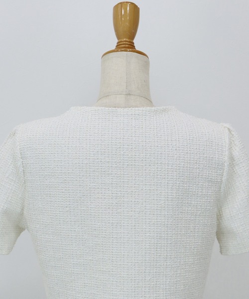 BLUEEAST(ブルーイースト)の「フリルドッキングツイードジャケット(ノーカラージャケット・レディース・ホワイト/ベージュ/ブラック・MEDIUM)」の11枚目の写真