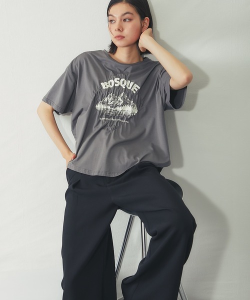 SMILE ORCHID(スマイルオーキッド)の「【接触冷感】クリアー天竺 シャーリングロゴTシャツ(Tシャツ/カットソー・レディース・ブラック/オフホワイト/グレー・FREE)」の7枚目の写真