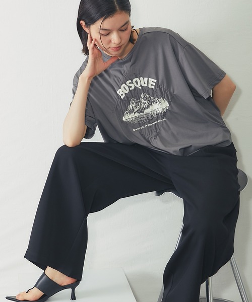 SMILE ORCHID(スマイルオーキッド)の「【接触冷感】クリアー天竺 シャーリングロゴTシャツ(Tシャツ/カットソー・レディース・ブラック/オフホワイト/グレー・FREE)」の5枚目の写真