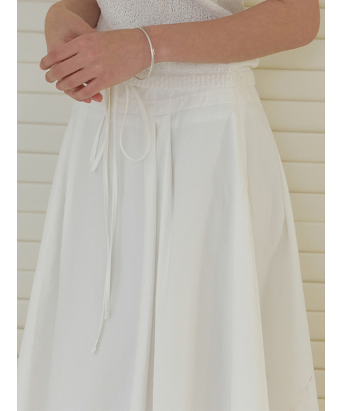 RE_L（リエル）の「Via flare skirt (white)（スカート・レディース・その他・SMALL/MEDIUM）」の4枚目の写真