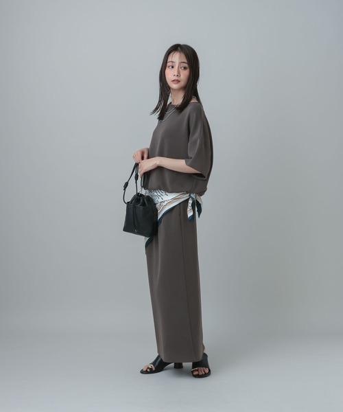 GLOBAL WORK(グローバルワーク)の「MATINEE LINE/フィブリルゆるプルオーバー半袖/678447(Tシャツ/カットソー・レディース・カーキ/チャコールグレー/ネイビー・LARGE/MEDIUM)」の6枚目の写真