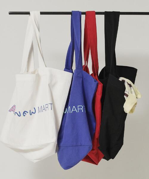 ALL NEW MART(オールニューマート)の「ALL NEW MART ビッグトートバッグ(トートバッグ・レディース・アイボリー/ブルー/ブラック/レッド系1・00)」の4枚目の写真