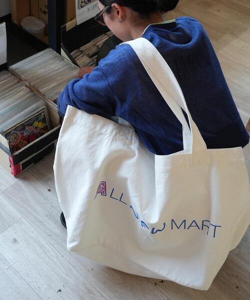 ALL NEW MART(オールニューマート)の「ALL NEW MART ビッグトートバッグ(トートバッグ・レディース・アイボリー/ブルー/ブラック/レッド系1・00)」の5枚目の写真