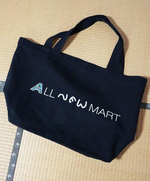 ALL NEW MART(オールニューマート)の「ALL NEW MART ビッグトートバッグ(トートバッグ・レディース・アイボリー/ブルー/ブラック/レッド系1・00)」の7枚目の写真