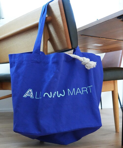 ALL NEW MART(オールニューマート)の「ALL NEW MART ビッグトートバッグ(トートバッグ・レディース・アイボリー/ブルー/ブラック/レッド系1・00)」の13枚目の写真