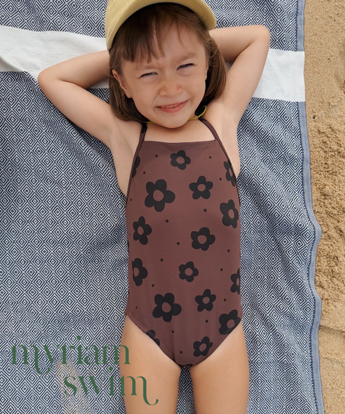 IENA ENFANT(イエナアンファン)の「【myriam swim/ミリアムスイム】 Mini One Piece(水着・キッズ・ブラウン・SMALL/X-SMALL/LARGE/MEDIUM)」の1枚目の写真