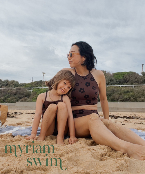 IENA ENFANT(イエナアンファン)の「【myriam swim/ミリアムスイム】 Mini One Piece(水着・キッズ・ブラウン・SMALL/X-SMALL/LARGE/MEDIUM)」の2枚目の写真