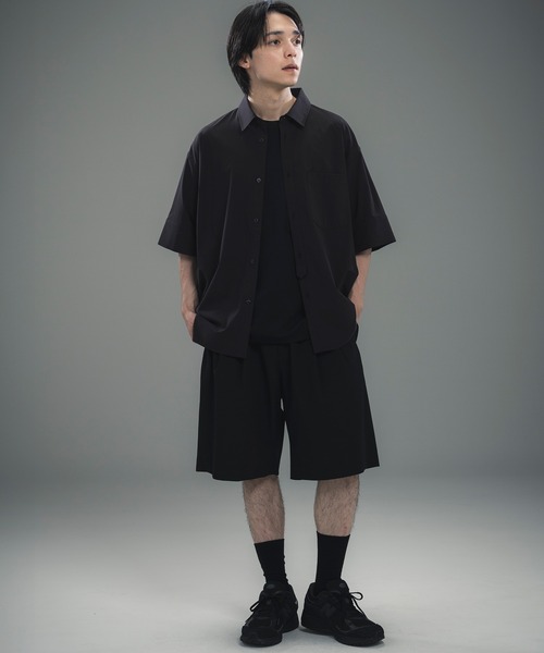 +phenix(プラスフェニックス)の「+phenix(プラスフェニックス)CUFFED SHORT SLEEVE SHIRT / カフスショートスリーブシャツ(シャツ/ブラウス・メンズ・ブルー/サックスブルー/ブラック・M/XL/L)」の4枚目の写真