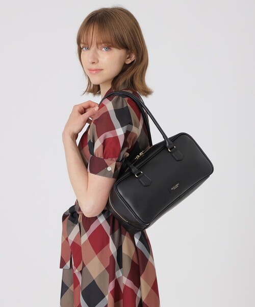 BLUE LABEL CRESTBRIDGE(ブルーレーベルクレストブリッジ)の「ボストンバッグ(ハンドバッグ・レディース・ブラウン系その他3/ブラック・FREE)」の3枚目の写真