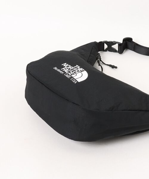THE NORTH FACE(ザノースフェイス)の「【THE NORTH FACE】2WAYショルダーバッグ NN2PR18(ショルダーバッグ・メンズ・ブラック・FREE)」の3枚目の写真