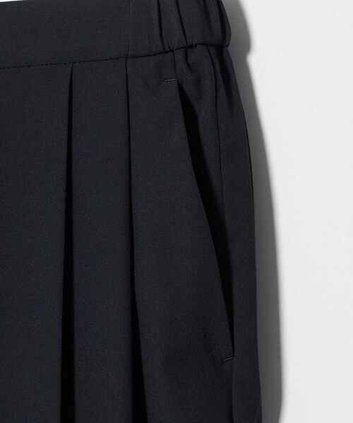 green label relaxing(グリーンレーベルリラクシング)の「ボイル 2タック イージー ワイドパンツ マシンウォッシャブル 吸水速乾 通気性(その他パンツ・レディース・ネイビー/ベージュ・36/38/40)」の7枚目の写真