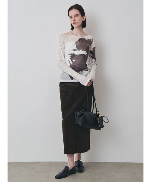 ELENDEEK(エレンディーク)の「ブラードシャギースキンカットソー(Tシャツ/カットソー・レディース・ネイビー/オフホワイト・FREE)」の9枚目の写真
