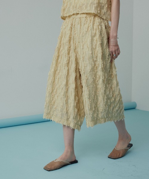 W:Huku(フーク)の「【W:Huku / コットンフリンジジャガード】バミューダ ハーフ パンツ / Cotton Fringe Jacquard Bermuda Shorts(その他パンツ・レディース・ブラック/イエロー系その他/ホワイト・FREE)」の3枚目の写真