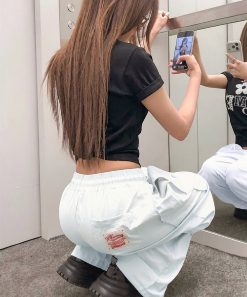 VIVID LADY(ビビッドレディー)の「アウトシームタック ドロストワイドパンツ(その他パンツ・レディース・ホワイト/ブラック/チャコールグレー/ベージュ/ピンク・FREE)」の7枚目の写真