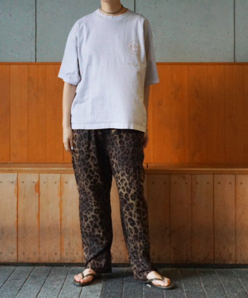 JOURNAL STANDARD LUXE(ジャーナルスタンダード ラックス)の「レオパローン イージーテーパーパンツ(その他パンツ・レディース・ブラウン・FREE)」の3枚目の写真