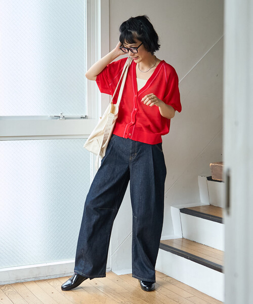 FREAK'S STORE(フリークスストア)の「SOMETHING × FREAK'S STORE/サムシング 別注 TUCK CURVE WIDE DENIM/タックカーブ ワイドデニム/バレルパンツ(デニムパンツ・レディース・ネイビー/ブルー・SMALL/MEDIUM)」の6枚目の写真