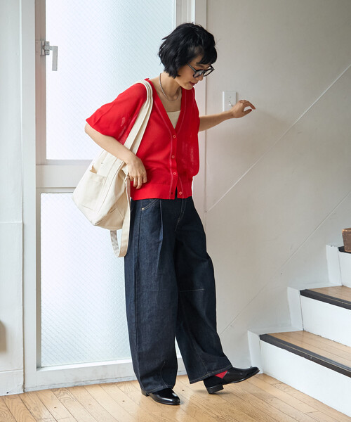 FREAK'S STORE(フリークスストア)の「SOMETHING × FREAK'S STORE/サムシング 別注 TUCK CURVE WIDE DENIM/タックカーブ ワイドデニム/バレルパンツ(デニムパンツ・レディース・ネイビー/ブルー・SMALL/MEDIUM)」の7枚目の写真