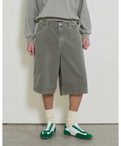 THEENDQUESTION(ジエンドクエスチョン)の「Washing corduroy half pants / LIGHT KHAKI(その他パンツ・レディース・その他・1/2)」の2枚目の写真