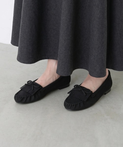 Launa lea(ラウナレア)の「【26秋冬】フリンジモカシンローファー(0635)(モカシン/デッキシューズ・レディース・ブルー系その他/グレー系その他/キャメル/ブラック系その他・23.0cm/22.0cm/23.5cm/22.5cm/24.0cm/24.5cm/25.0cm)」の2枚目の写真