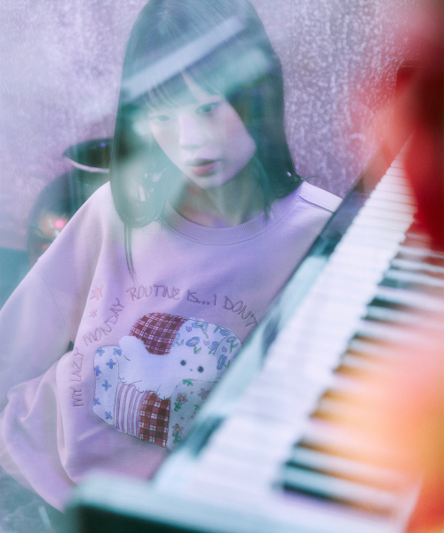 LMR(エルエムアール)の「コジシャニョン アートワーク スウェット PINK(スウェット・レディース・PINK・SMALL/MEDIUM/LARGE)」の8枚目の写真