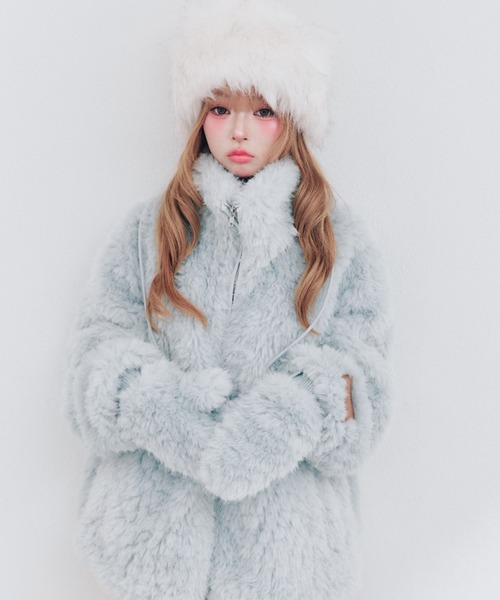 OLIVE des OLIVE(オリーブデオリーブ)の「Fluffy Fur Blouson(ブルゾン・レディース・ブラック/サックスブルー/オフホワイト/ピンク・FREE)」の3枚目の写真