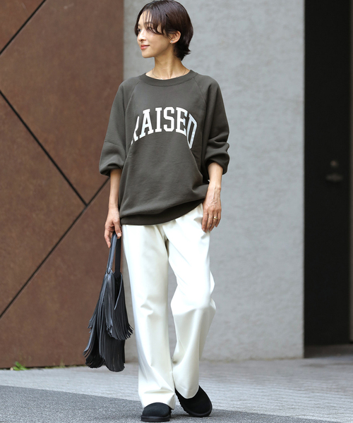 JOURNAL STANDARD relume(ジャーナルスタンダード レリューム)の「RAISEDラグランロゴスウェット(スウェット・レディース・チャコールグレー/アイボリー/ブラック系その他・FREE)」の4枚目の写真