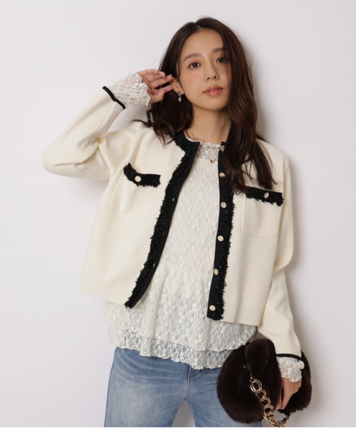 JUSGLITTY(ジャスグリッティー)の「デコラブレードニットジャケット(ニット/セーター・レディース・ピンク/ブラック/ホワイト・2)」の5枚目の写真