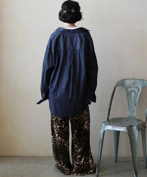 JOURNAL STANDARD LUXE(ジャーナルスタンダード ラックス)の「ライトozデニム レギュラーカラーシャツ(シャツ/ブラウス・レディース・ネイビー/ブルー・FREE)」の4枚目の写真