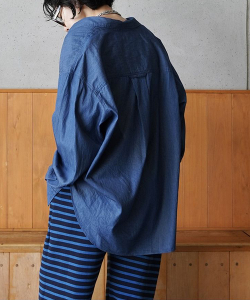 JOURNAL STANDARD LUXE(ジャーナルスタンダード ラックス)の「ライトozデニム レギュラーカラーシャツ(シャツ/ブラウス・レディース・ネイビー/ブルー・FREE)」の8枚目の写真