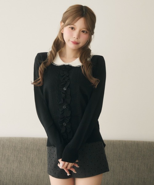 TITTY&CO.(ティティーアンドコー)の「フロントフリルニットカーディガン(カーディガン/ボレロ・レディース・ブラック/ホワイト/グレー・FREE)」の14枚目の写真