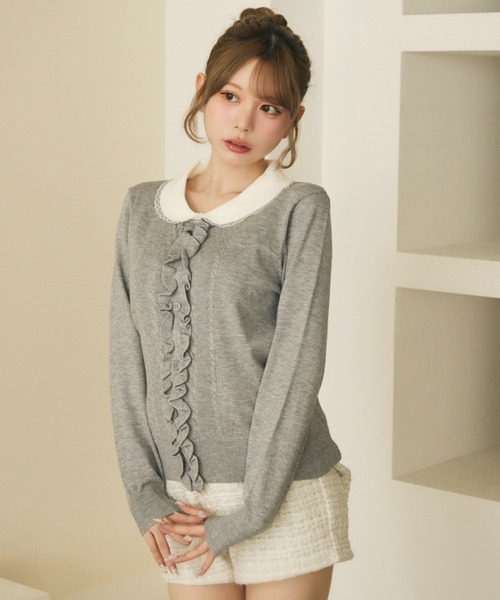 TITTY&CO.(ティティーアンドコー)の「フロントフリルニットカーディガン(カーディガン/ボレロ・レディース・ブラック/ホワイト/グレー・FREE)」の7枚目の写真