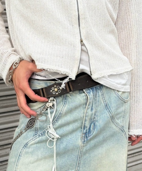 Never mind the XU / Chikashitsu+(ネバーマインド ザ エックスユー / チカシツプラス)の「【Chikashitsu +】boho vintage rhinestone flower belt / 【チカシツプラス】ボーホーヴィンテージラインストーンフラワーベルト(ベルト・メンズ・ライトブラウン・ONE SIZE)」の7枚目の写真