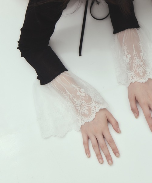 tanakadaisuke(タナカダイスケ)の「【tanakadaisuke/タナカダイスケ】《STUDIOUS別注》 flocky tulle pullover(Tシャツ/カットソー・レディース・ブラック・FREE)」の11枚目の写真