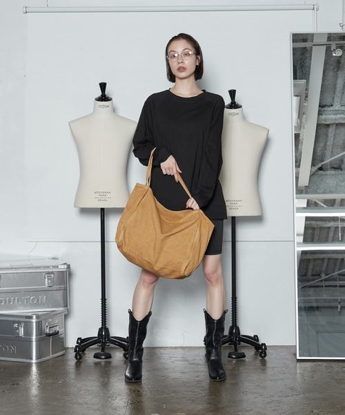 OFROOM(オフルーム)の「【2026秋冬新作】Cut-off Oversized Tee|カットオフオーバーサイズTee(Tシャツ/カットソー・レディース・ブラック/ホワイト/グレー/ライム・FREE)」の22枚目の写真