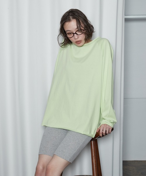 OFROOM(オフルーム)の「【2026秋冬新作】Cut-off Oversized Tee|カットオフオーバーサイズTee(Tシャツ/カットソー・レディース・ブラック/ホワイト/グレー/ライム・FREE)」の17枚目の写真