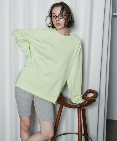 OFROOM(オフルーム)の「【2026秋冬新作】Cut-off Oversized Tee|カットオフオーバーサイズTee(Tシャツ/カットソー・レディース・ブラック/ホワイト/グレー/ライム・FREE)」の19枚目の写真
