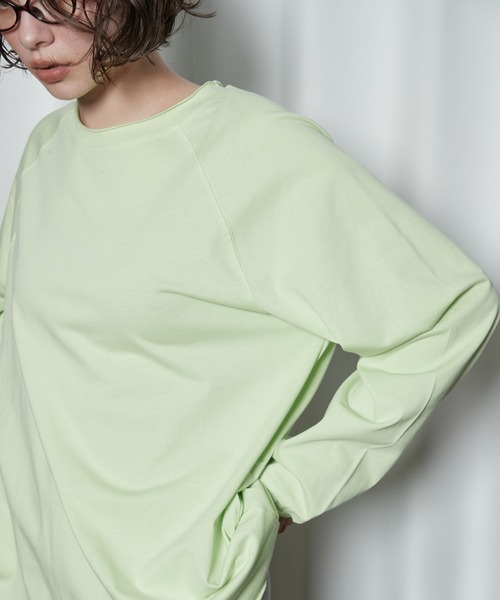 OFROOM(オフルーム)の「【2026秋冬新作】Cut-off Oversized Tee|カットオフオーバーサイズTee(Tシャツ/カットソー・レディース・ブラック/ホワイト/グレー/ライム・FREE)」の21枚目の写真